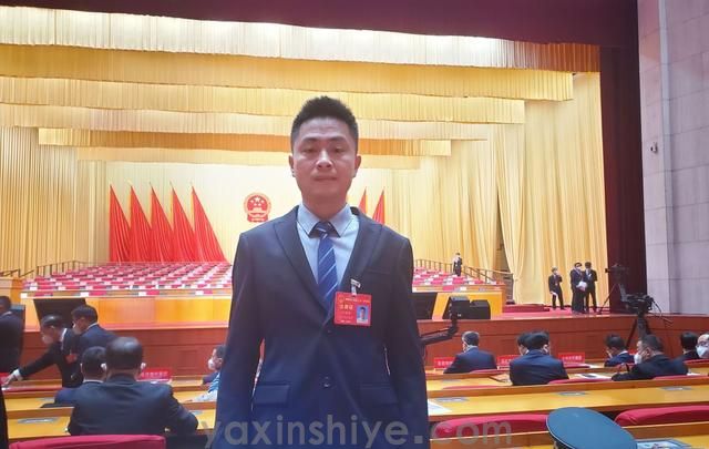 长沙东升国际官网电器工会副主席刘焕林受邀参加市工会第二十一次代表大会(图4)